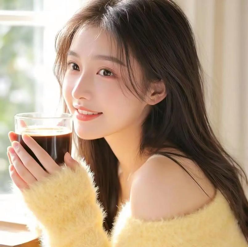 重庆高温天气持续 大熊猫等动物享夏日“清凉套餐”